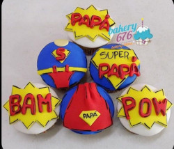 Superman Cupcake