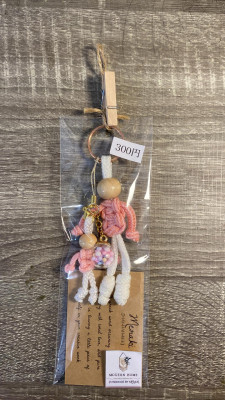 Macrame mother and daughter strap