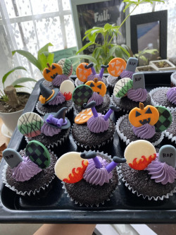 Halloween Cupcakes 7