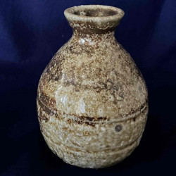 自然釉徳利(Shizenyu Tokkuri)/ Natural glaze sake bottle【③】