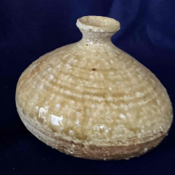 自然釉徳利(Shizenyu Tokkuri)/ Natural glaze sake bottle【①】