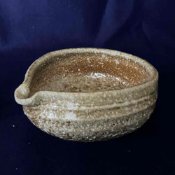 自然釉片口(Shizenyu Katakuchi)/ Natural glaze lipped bowl【①】