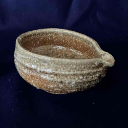 自然釉片口(Shizenyu Katakuchi)/ Natural glaze lipped bowl【①】