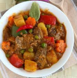 Beef Caldereta Party Tray